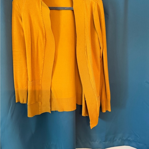 Cielo Sweaters - Cielo Women's Vibrant Yellow Cardigan Sweater